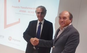 Roberto Elizalde, presidente de ATANA (izquierda) y Julián Jiménez, de la junta directiva de ACAN, encabezaron las delegaciones.